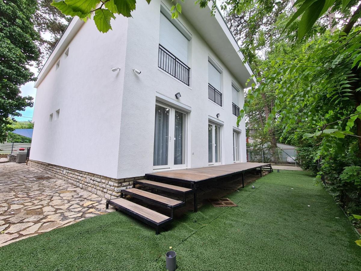 Oet Fenyo Apartmanhaz Siofok Exterior photo
